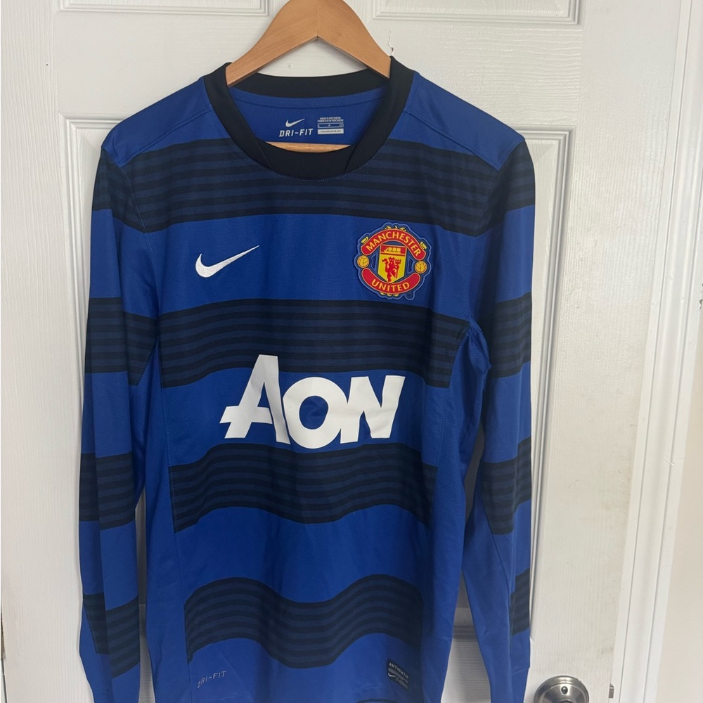 Official Manchester United Jersey size small BRAND NEW NEVER WORN